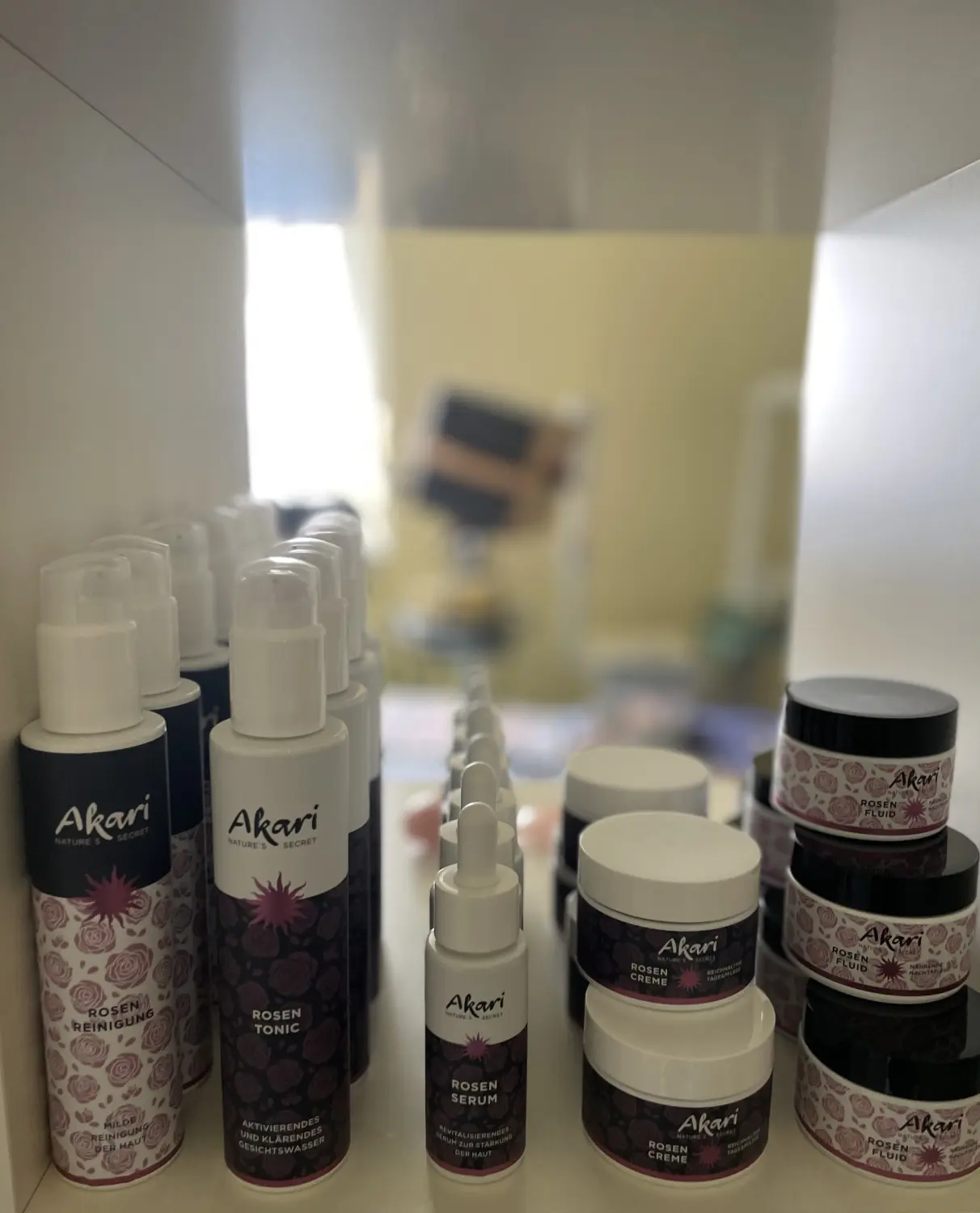 Akari produkte von Ganzheitliche Hautpflege 